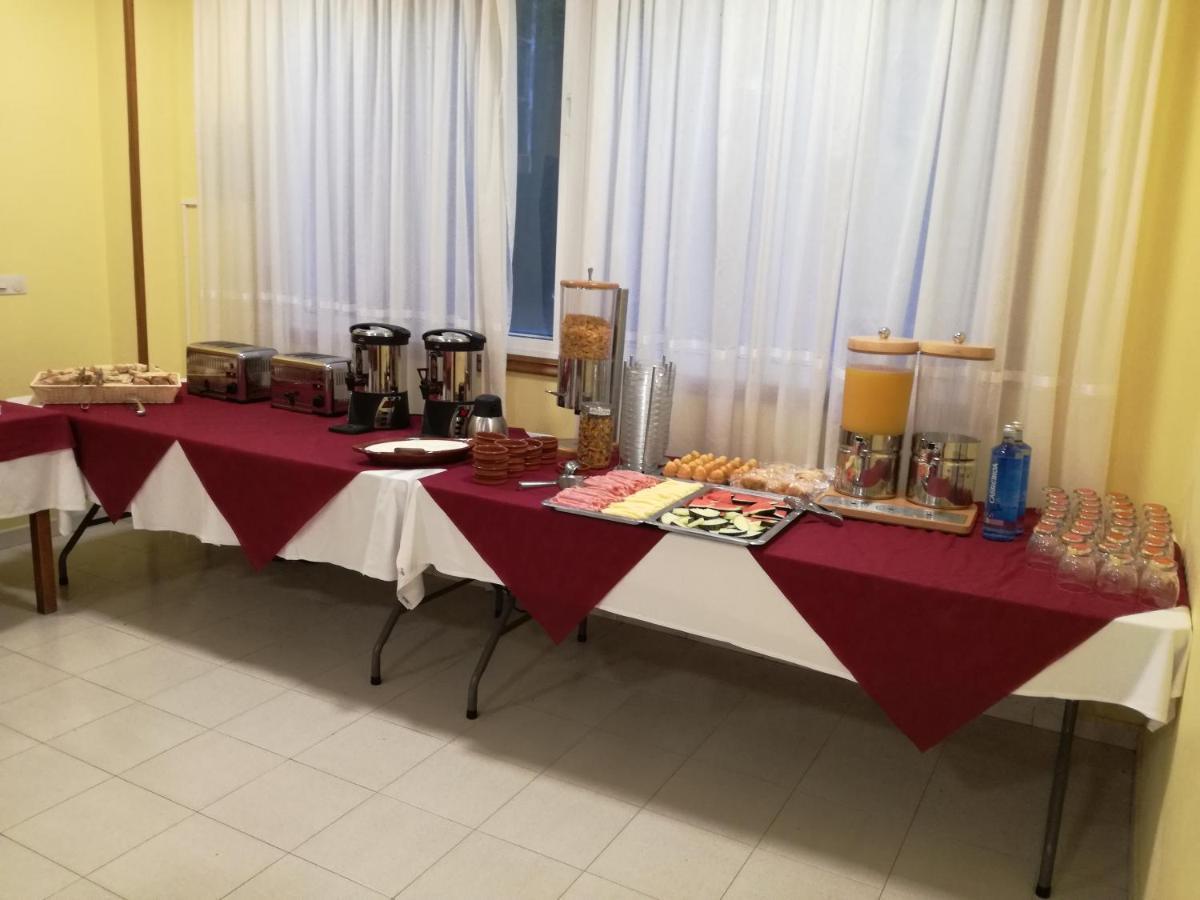 Arzúa Hotel Suiza מראה חיצוני תמונה