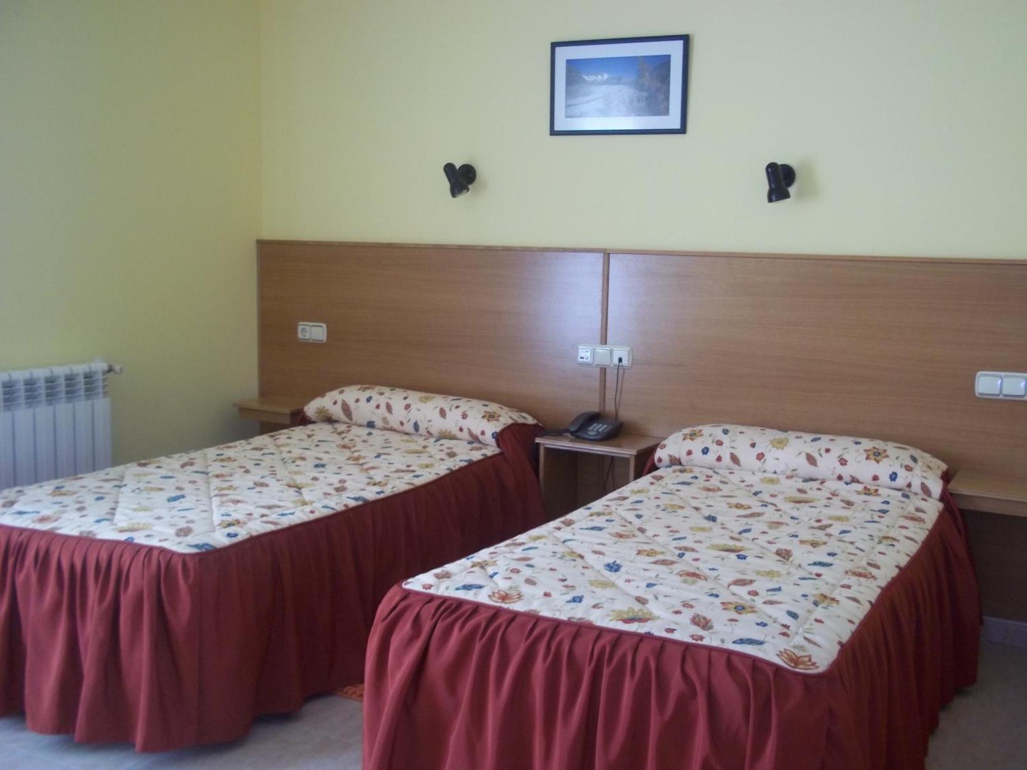 Arzúa Hotel Suiza מראה חיצוני תמונה