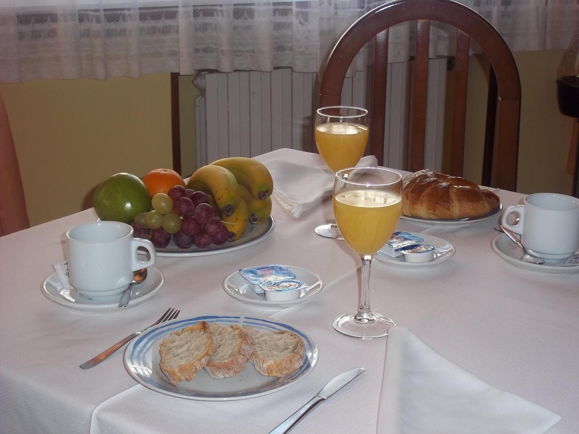 Arzúa Hotel Suiza מראה חיצוני תמונה